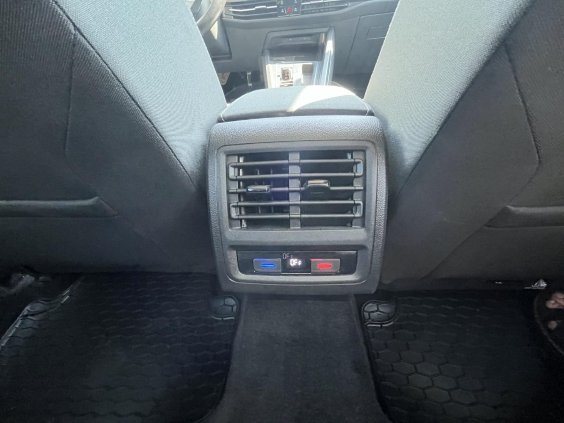 Volkswagen Golf Active