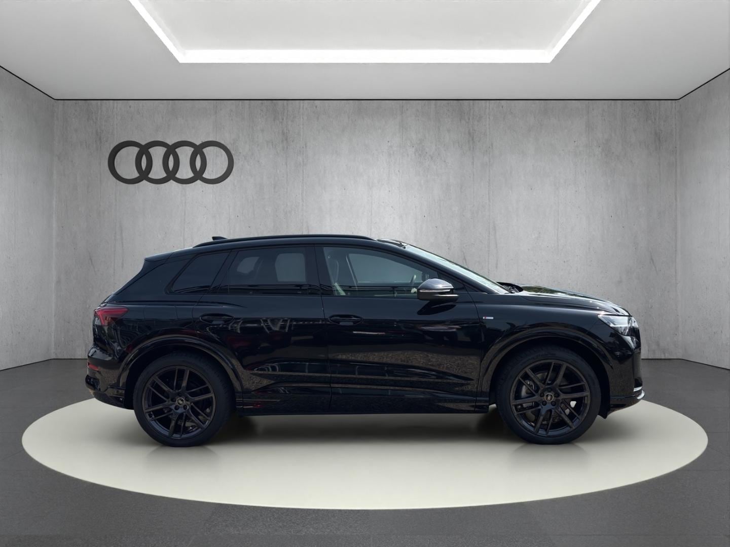 Bild über Audi Q4 SUV e-tron e-tron quattro performance 250 kW - für weitere Informationen kontaktieren Sie den Audi Partner