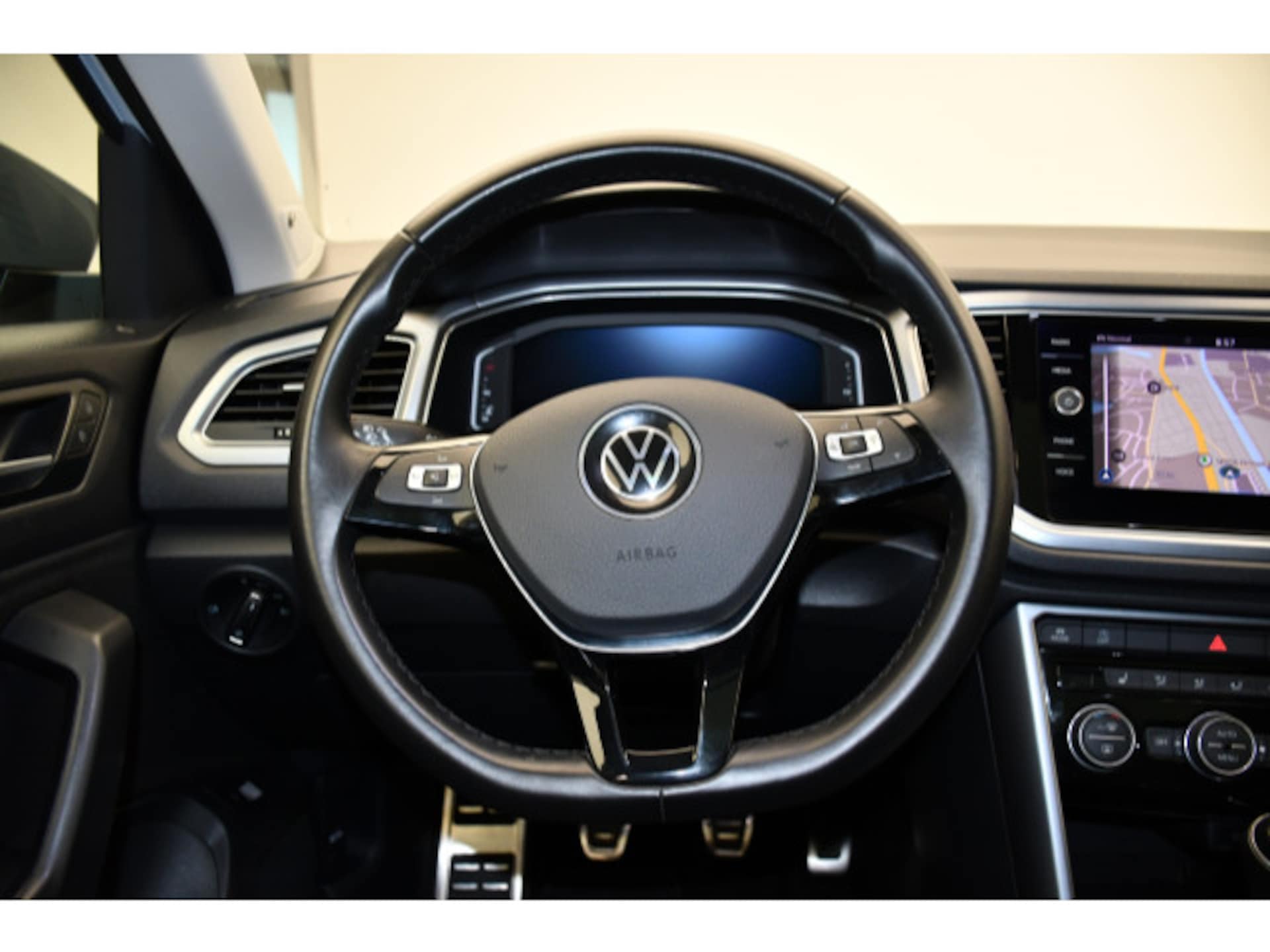 Volkswagen T-Roc Active