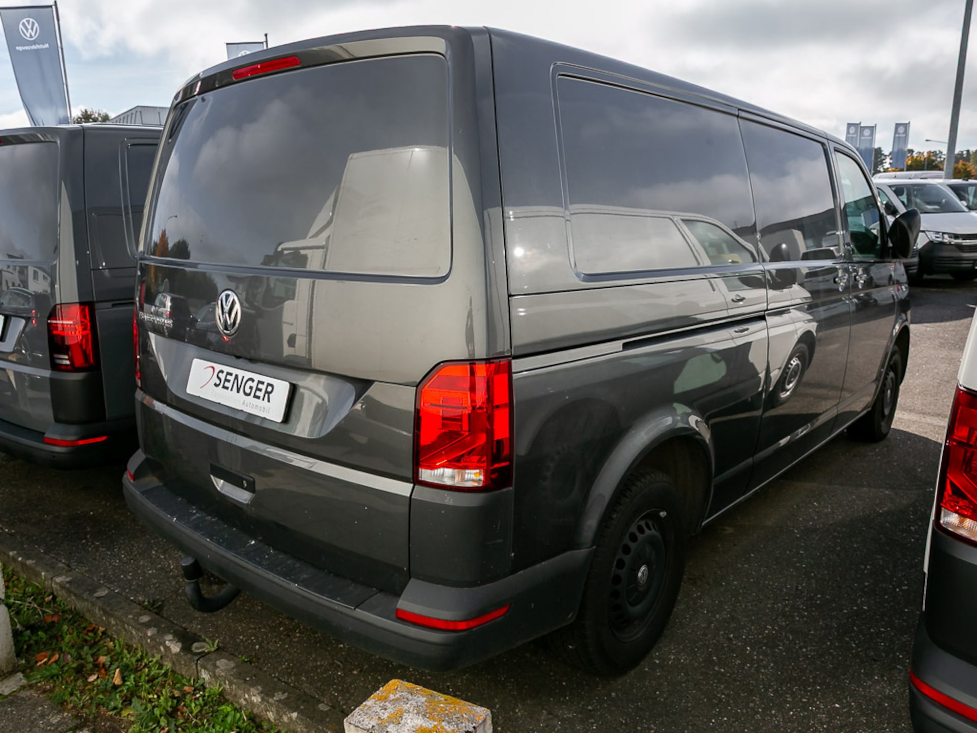Volkswagen T6.1 Transporter Kasten langer Radstand