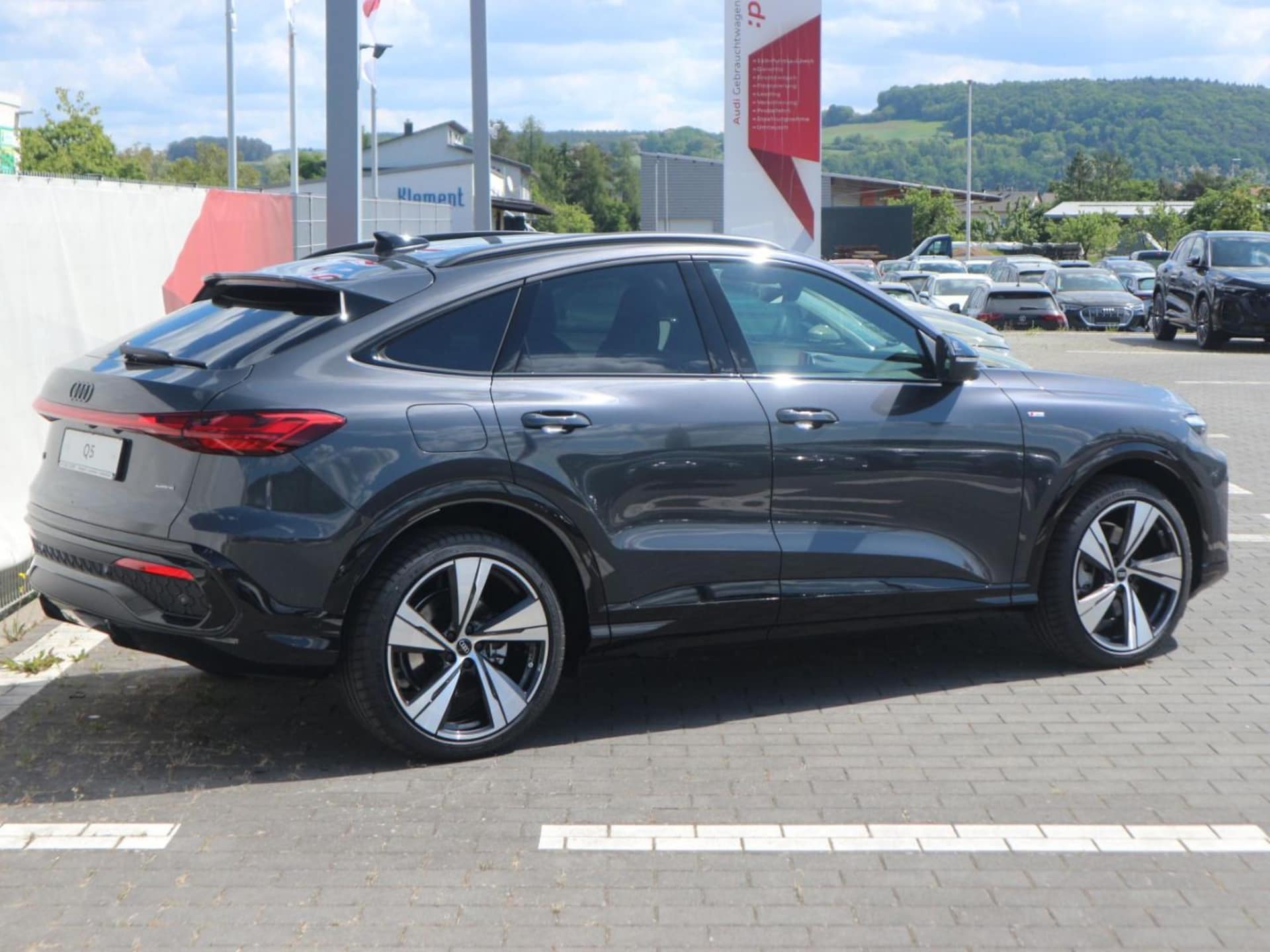 Audi Q5 Sportback edition one