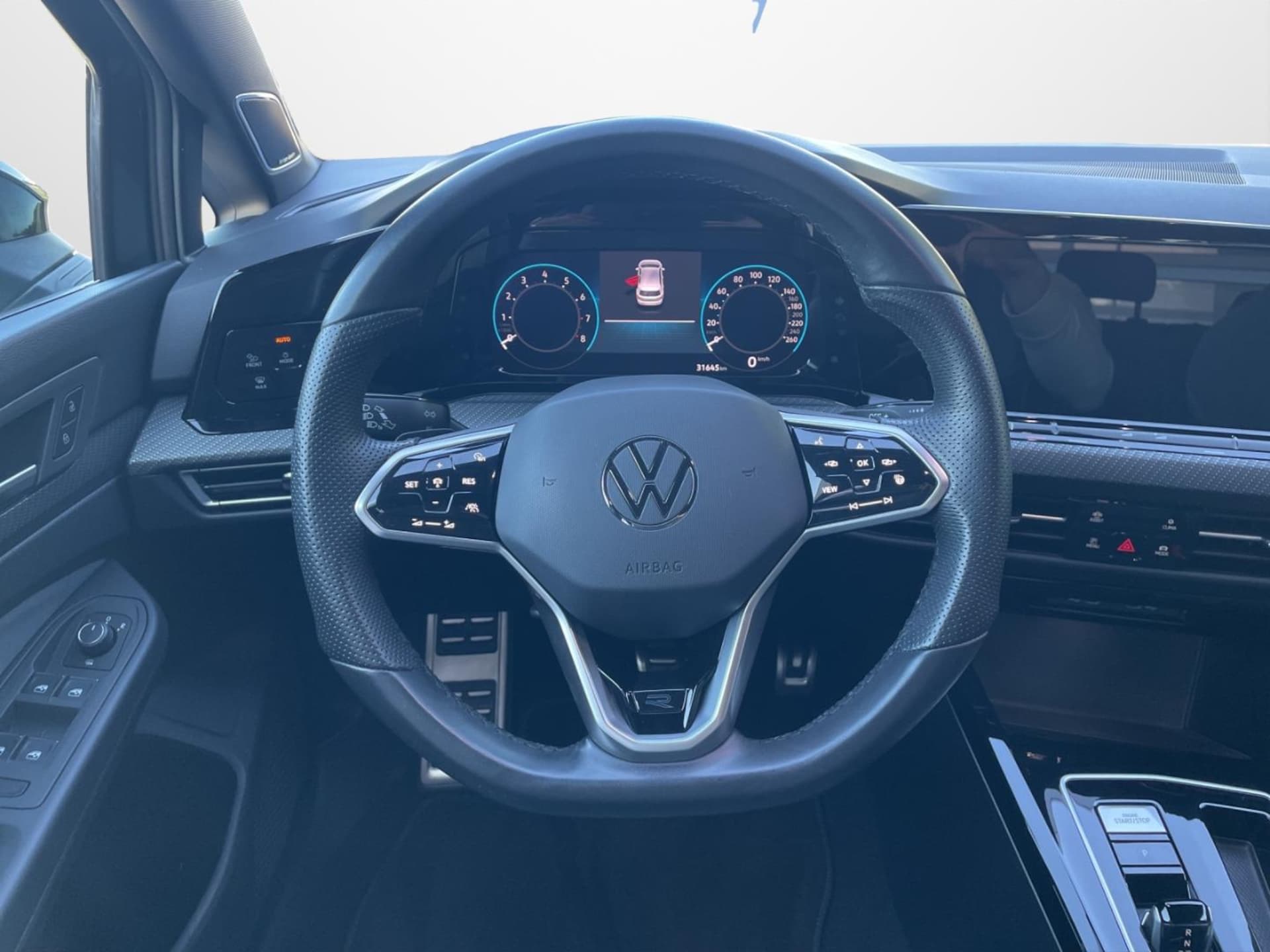 Volkswagen Golf R-Line
