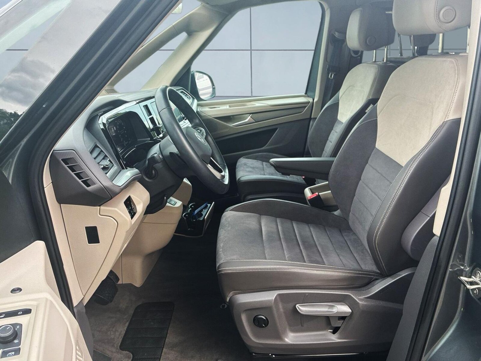 Volkswagen Multivan Langversion – Bild 9
