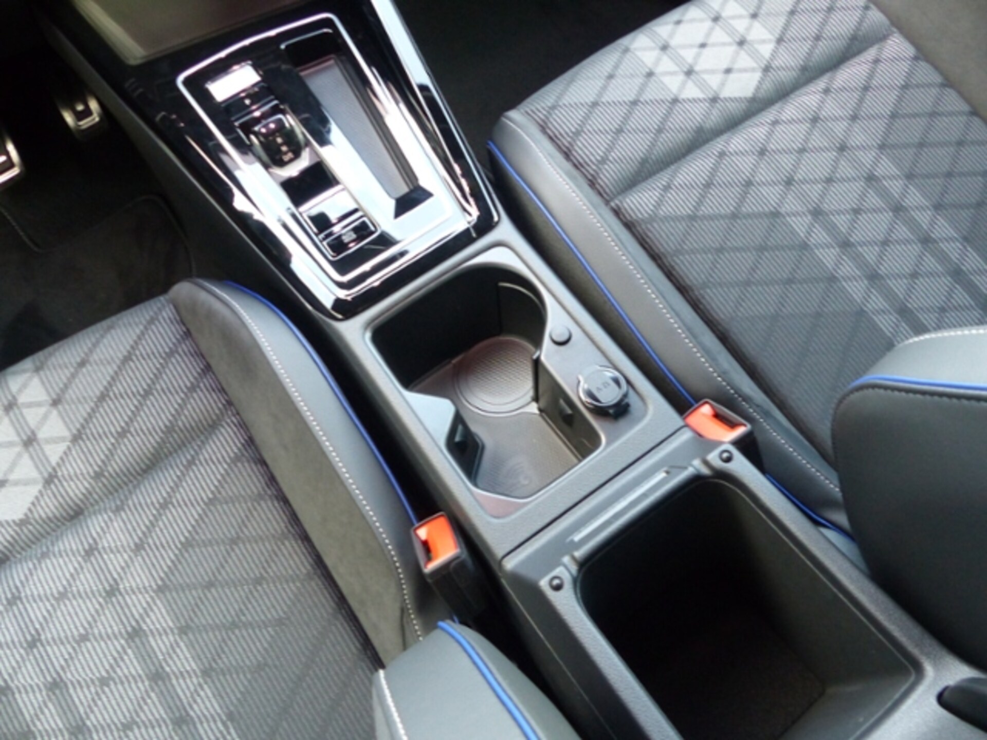 Volkswagen Golf Variant R-Line