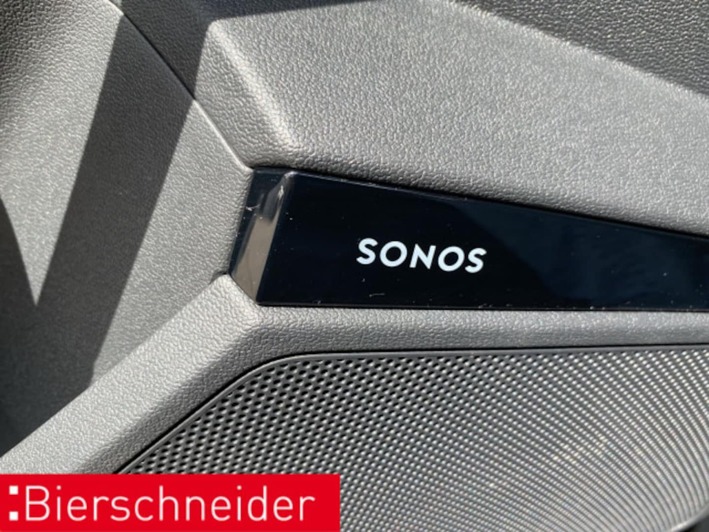 Bild über Audi A3 Sportback 30 TFSI S tronic - für weitere Informationen kontaktieren Sie den Audi Partner