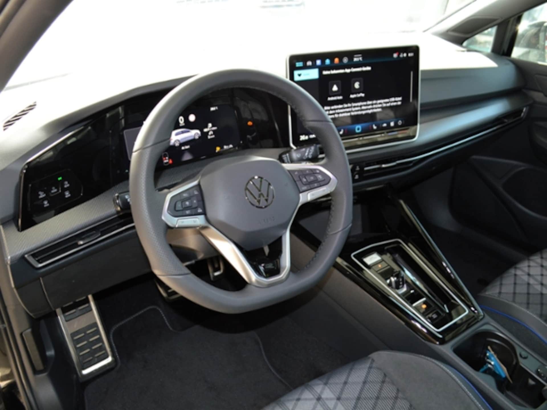 Volkswagen Golf R-Line