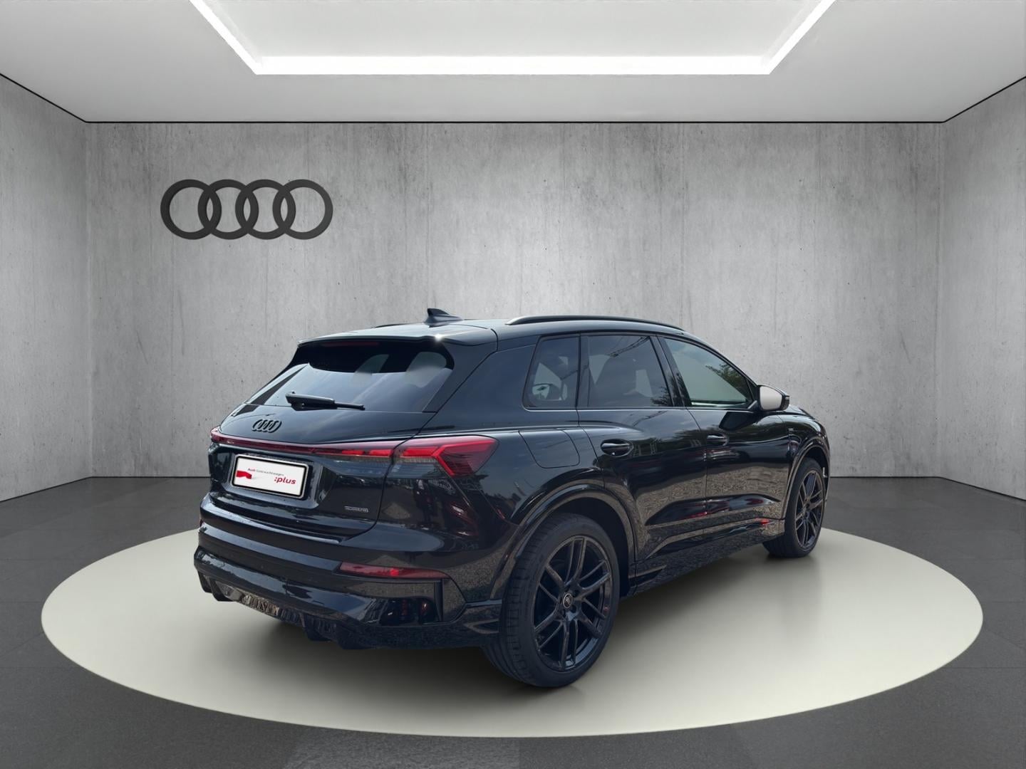 Bild über Audi Q4 SUV e-tron e-tron quattro performance 250 kW - für weitere Informationen kontaktieren Sie den Audi Partner