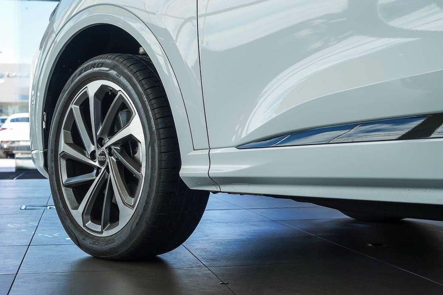 Image about Audi Q5 SUV TFSI quattro 200 kW sport