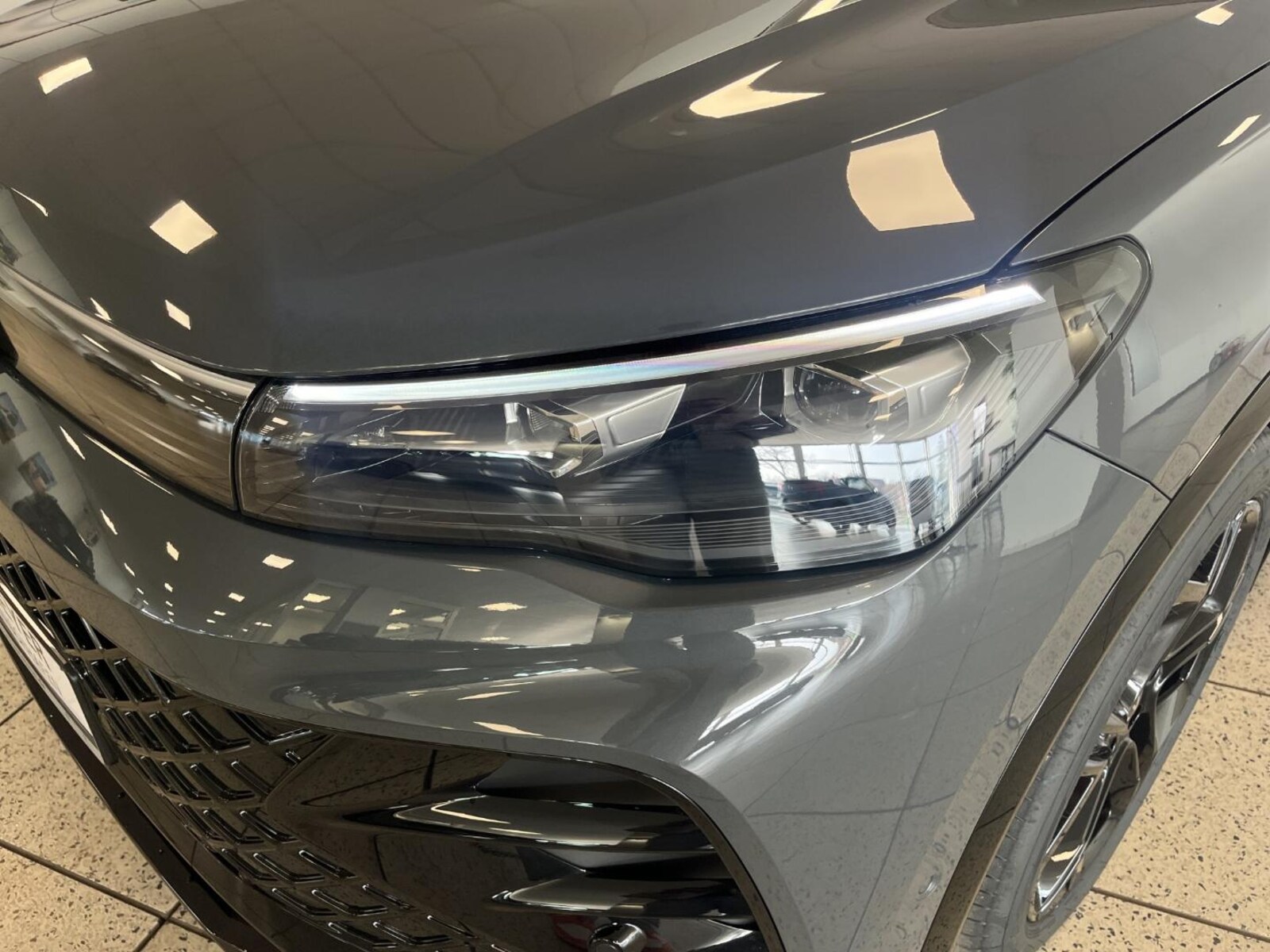 Volkswagen Tiguan – Bild 2