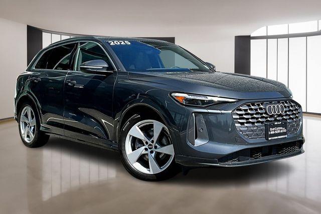 2025 Audi Q5 40 Prestige's photo
