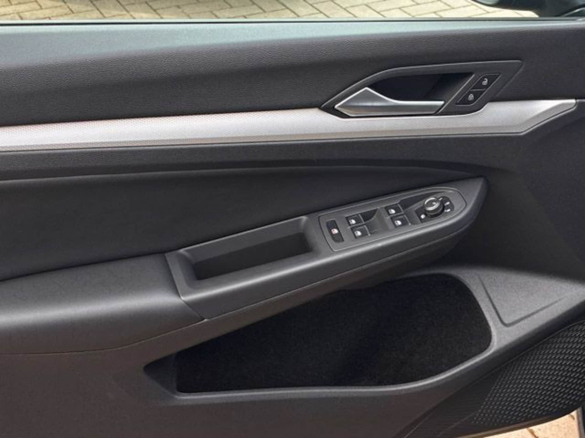Volkswagen Golf MOVE