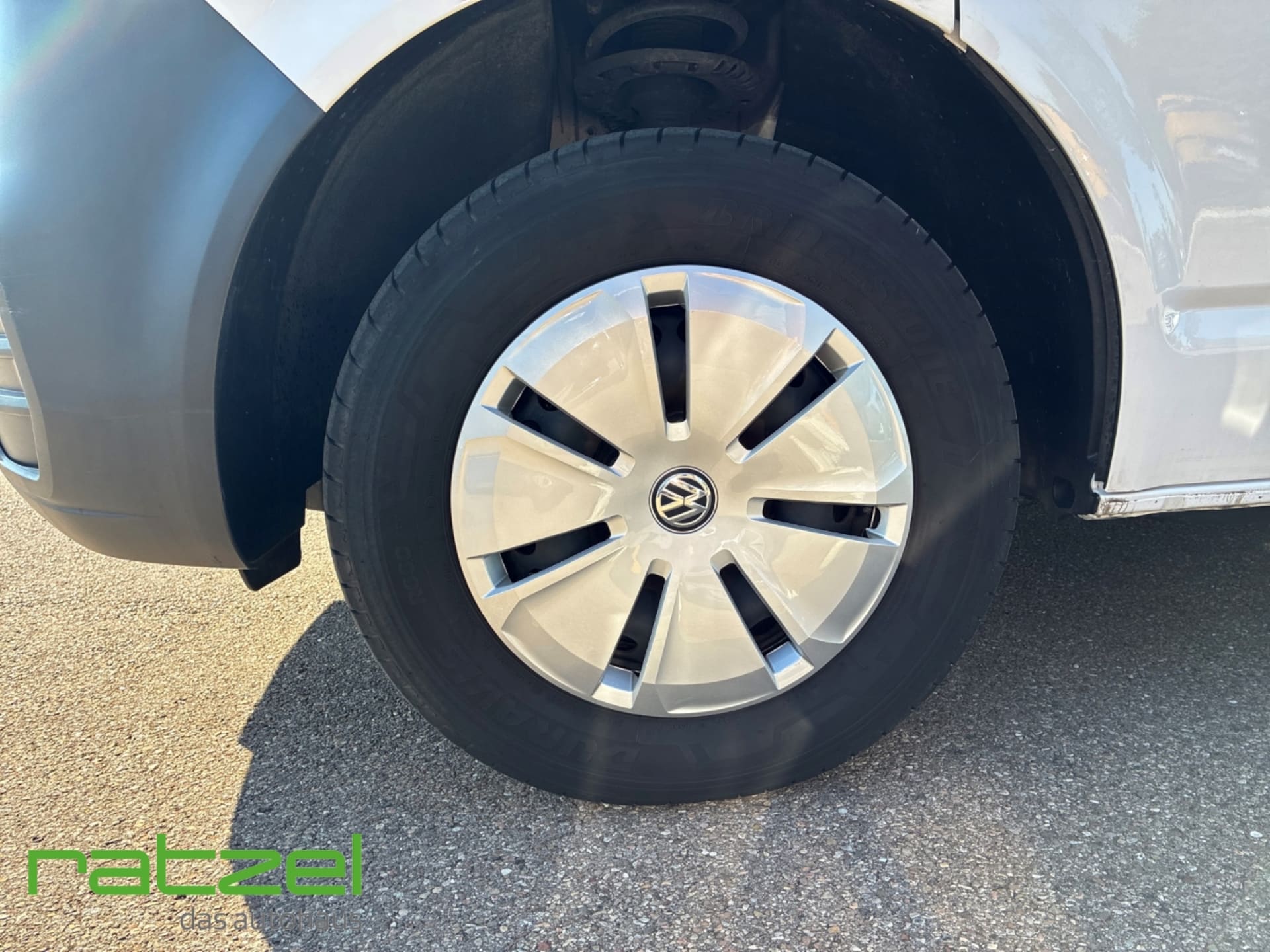 Volkswagen T6.1 Transporter Kombi kurzer Radstand