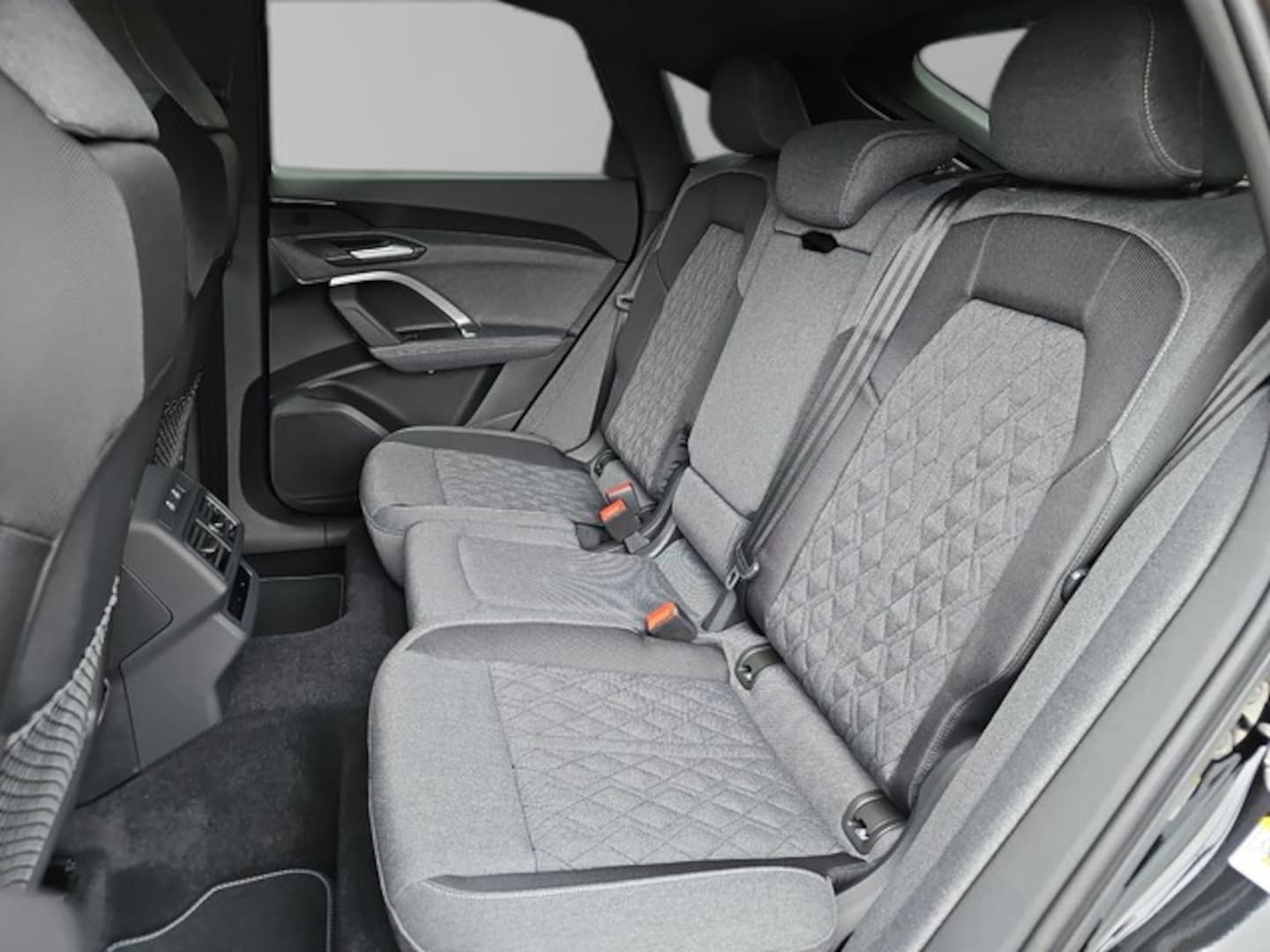 Bild über Audi Q5 Sportback TDI quattro 150 kW S tronic - für weitere Informationen kontaktieren Sie den Audi Partner