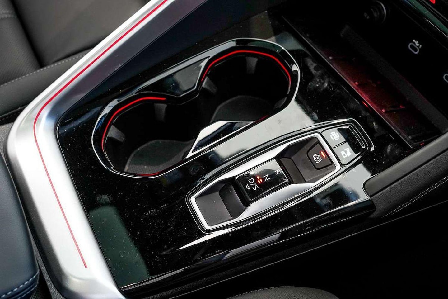 Image about Audi Q5 SUV TFSI quattro 200 kW sport