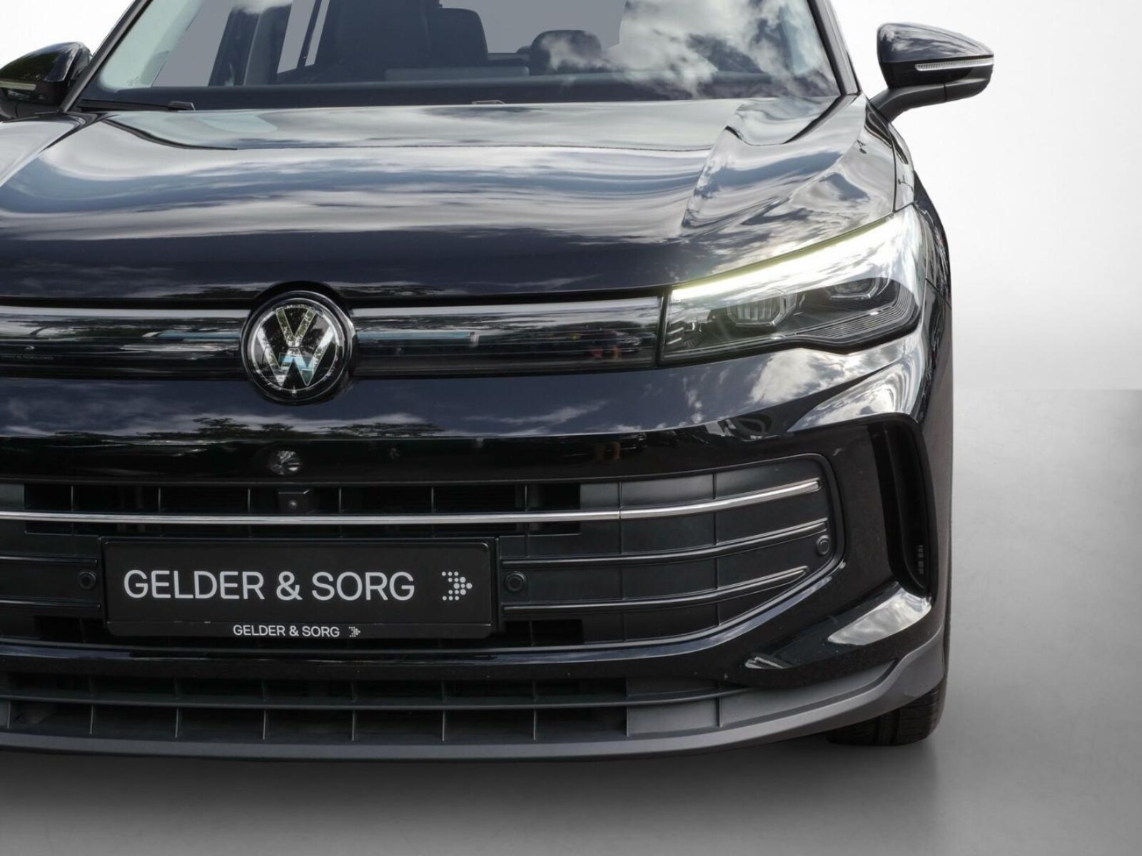 Volkswagen Tiguan – Bild 12