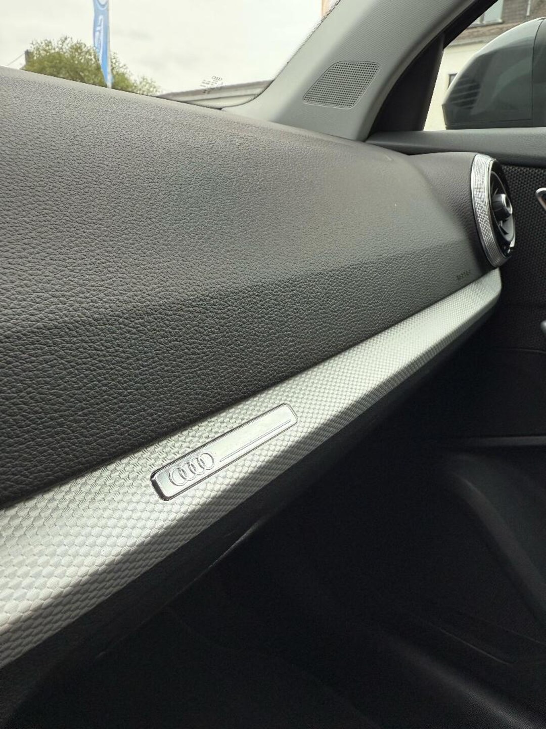 Audi Q2 S line