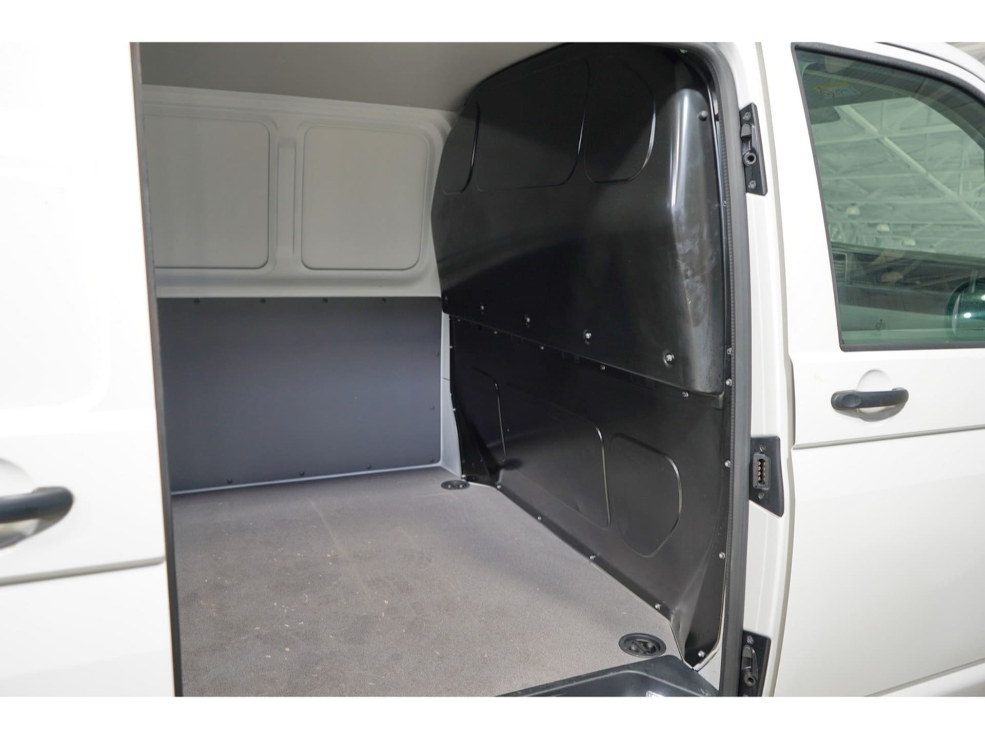 Volkswagen T6.1 Transporter Kasten kurzer Radstand