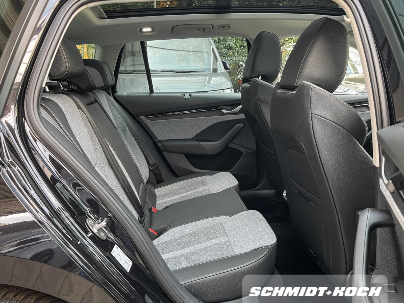 Škoda Octavia Combi – Bild 8