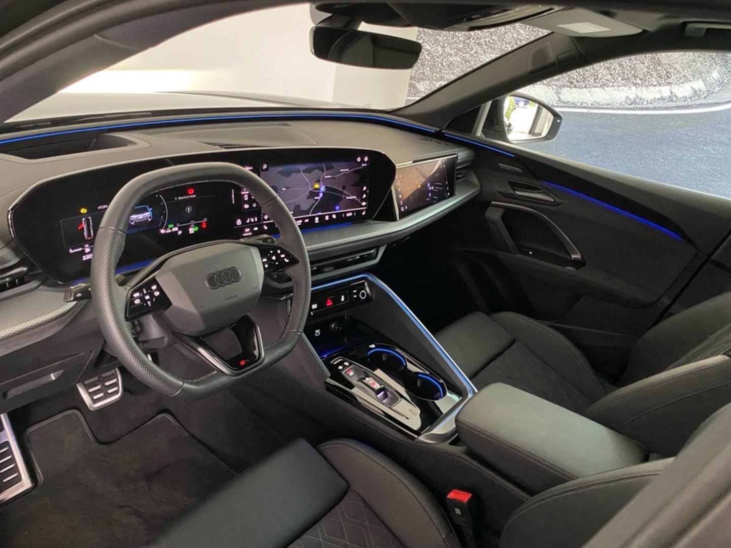 Bild über Audi Q5 SUV TFSI quattro 150 kW S tronic - für weitere Informationen kontaktieren Sie den Audi Partner