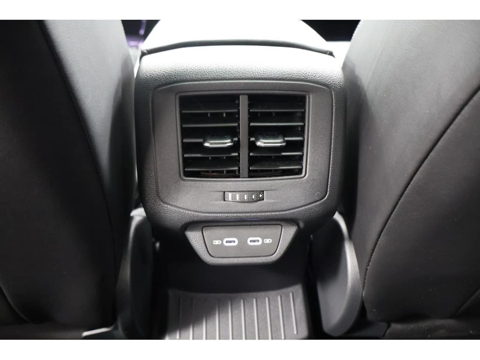 Volkswagen T-Roc – Bild 14