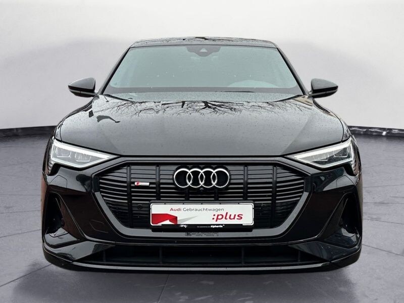 Image about Audi e-tron S line 55 quattro