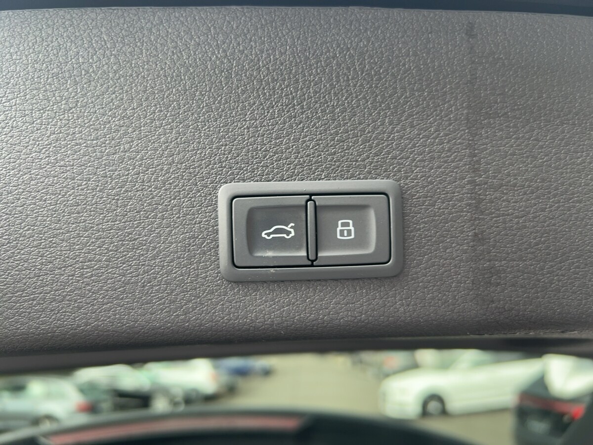 Image about Audi e-tron 55 quattro
