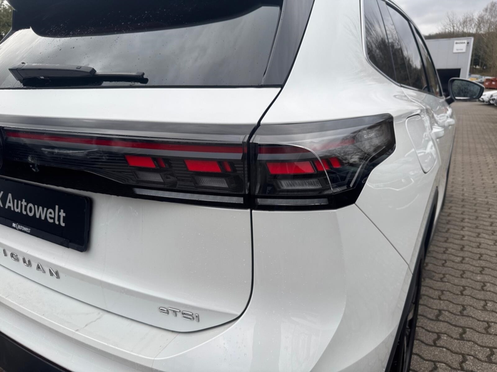 Volkswagen Tiguan – Bild 12