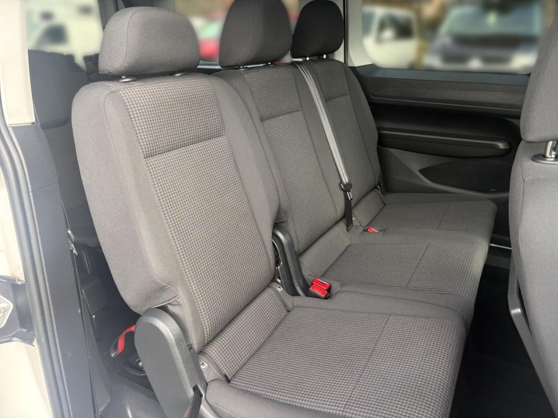 Volkswagen Caddy Maxi Basis-Modell
