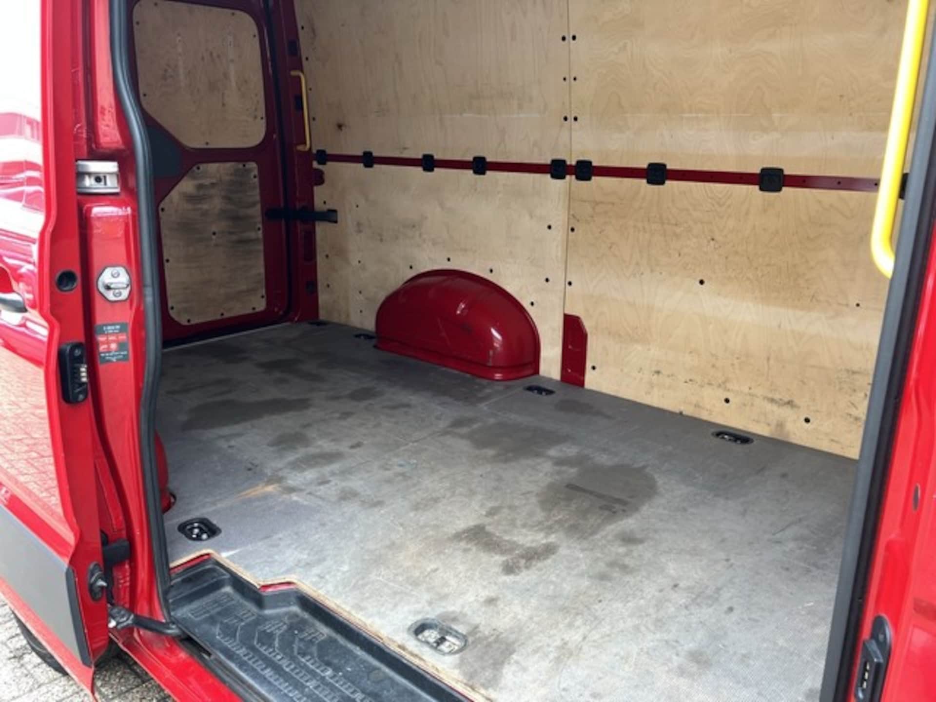 Volkswagen Crafter Kasten mittlerer Radstand