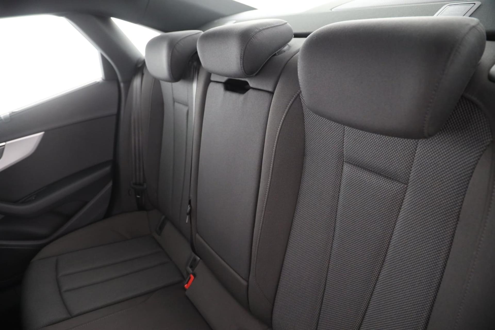 Audi A4 Limousine Advanced