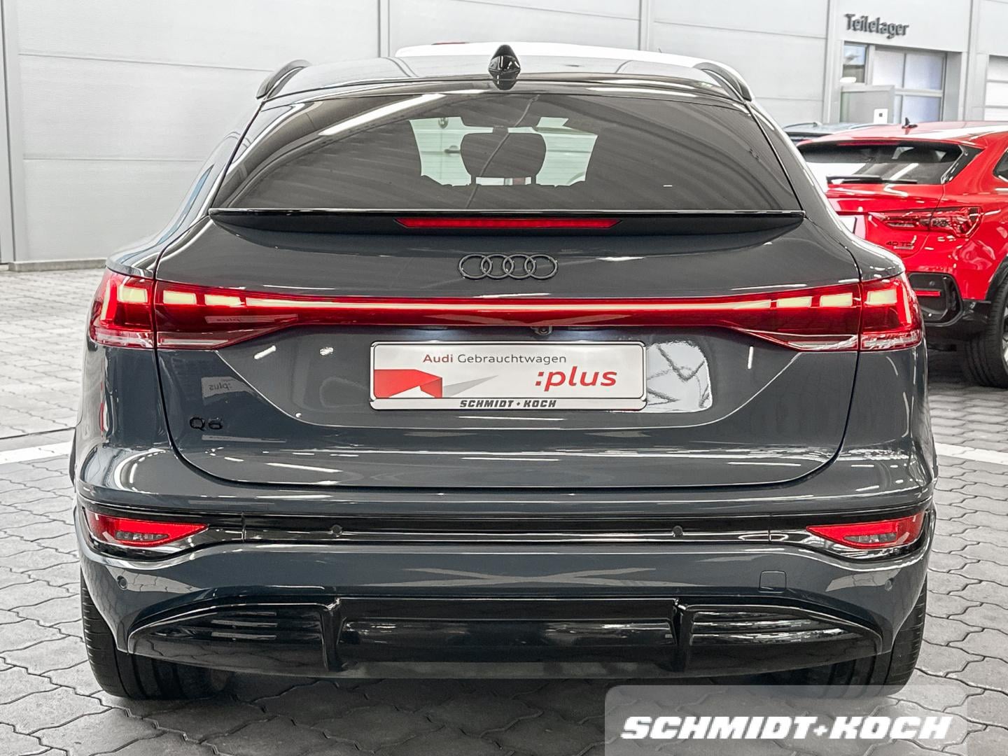 Bild über Audi Q6 Sportback e-tron e-tron performance - für weitere Informationen kontaktieren Sie den Audi Partner