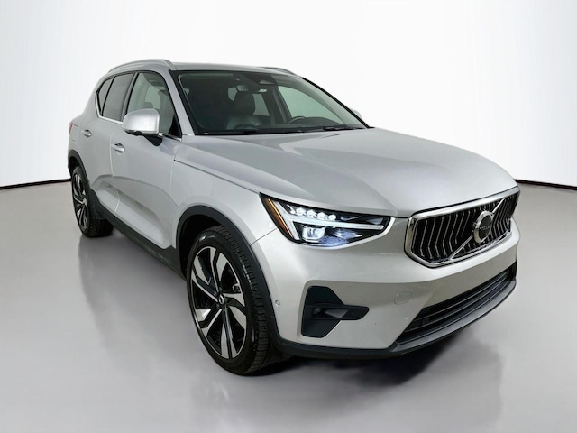 2023 Volvo XC40