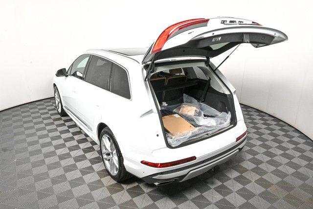 2025 Audi Q7 Premium Plus - Photo 31