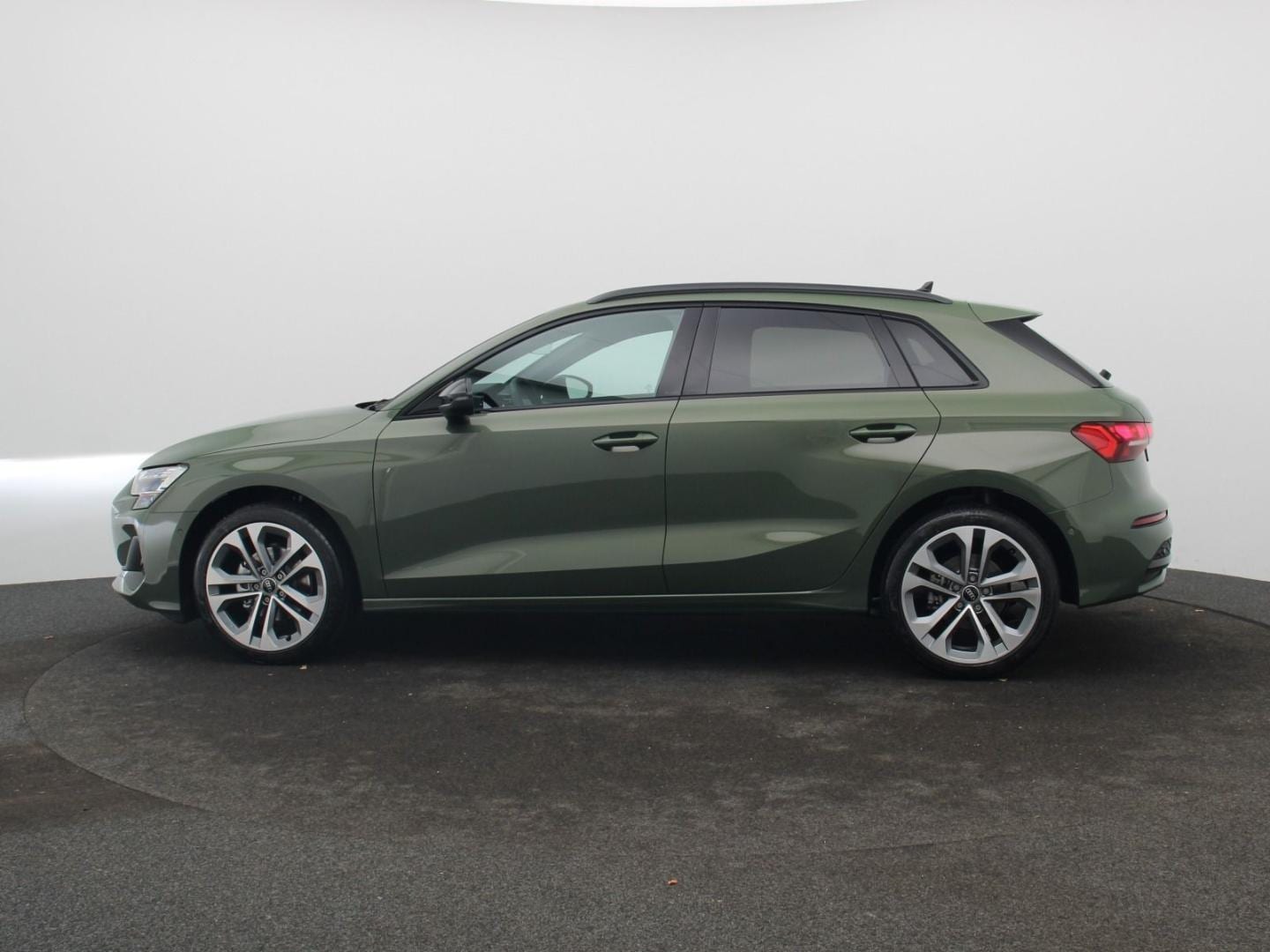 Bild über Audi A3 Sportback TFSI 110 kW S tronic - für weitere Informationen kontaktieren Sie den Audi Partner