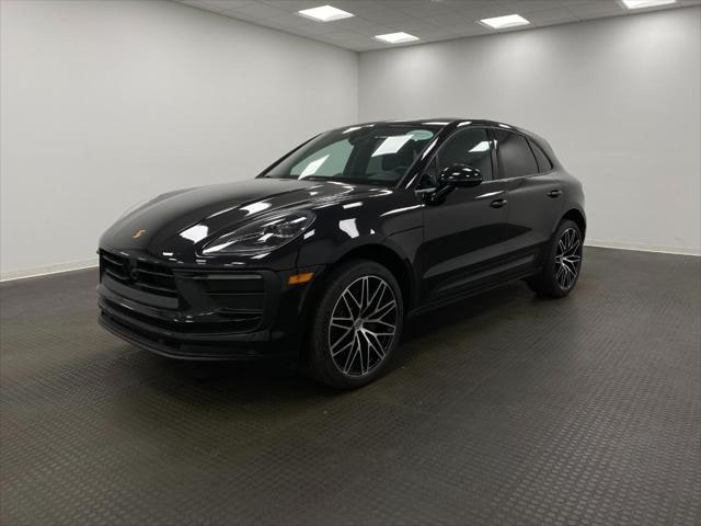 2025 Porsche Macan T