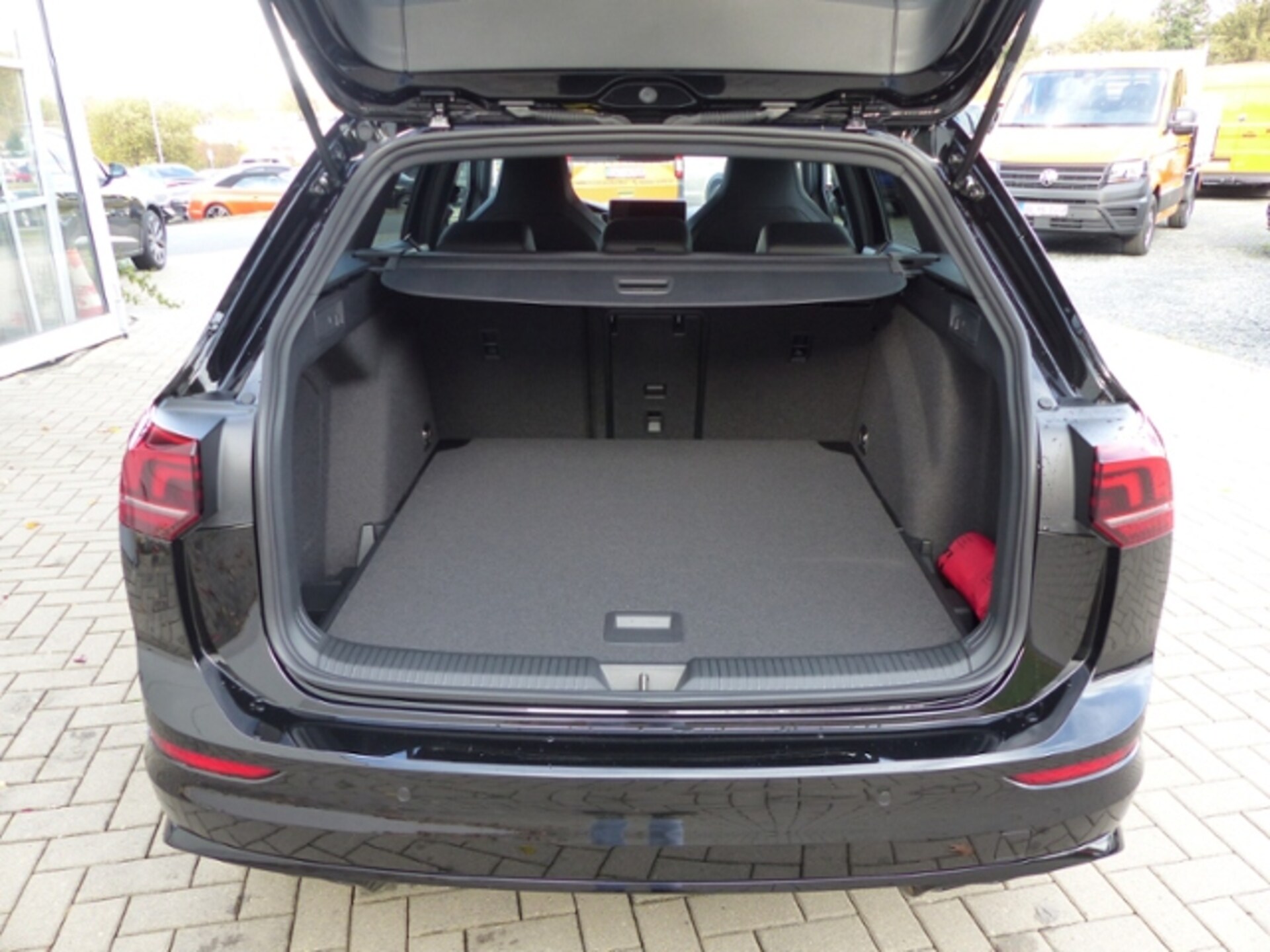 Volkswagen Golf Variant R-Line