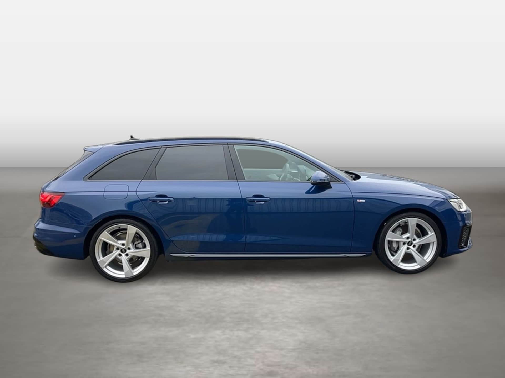 Audi A4 Avant S line