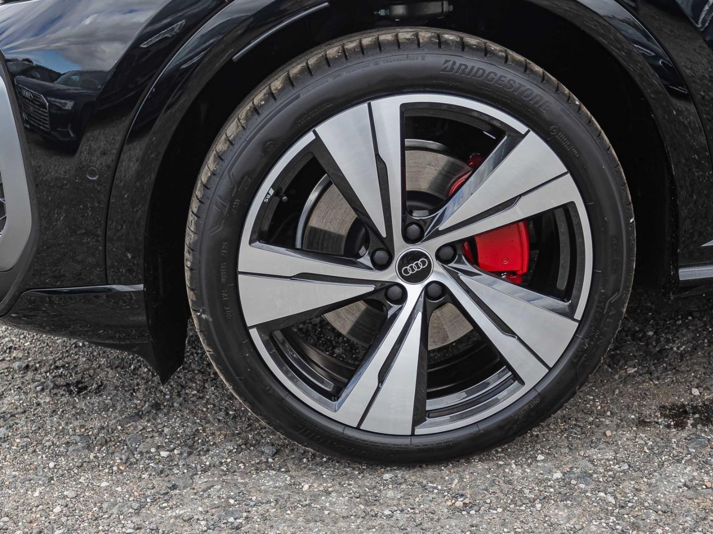 Bild über Audi Q5 Sportback TDI quattro 150 kW S tronic - für weitere Informationen kontaktieren Sie den Audi Partner