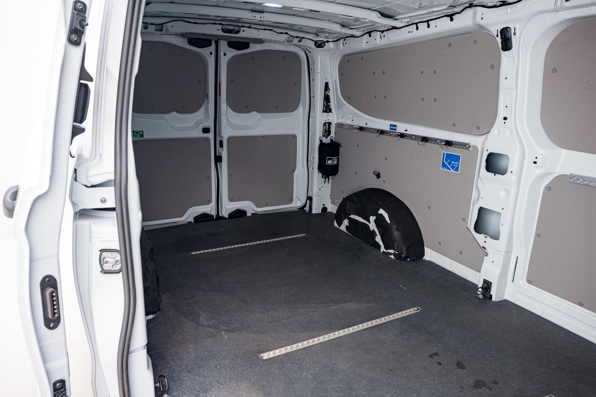 Volkswagen Transporter Kasten langer Radstand
