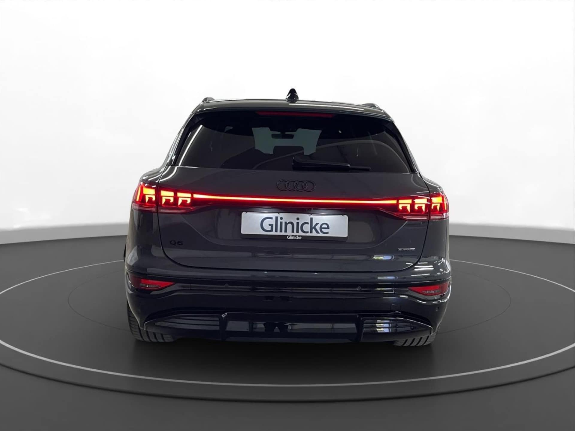 Audi Q6 SUV e-tron