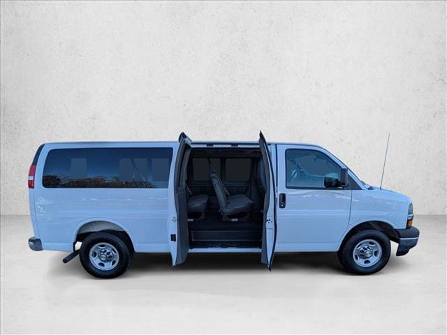 2025 CHEVROLET EXPRESS - Image 5