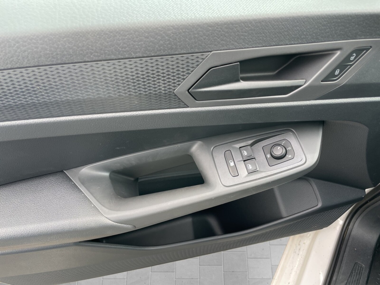 Volkswagen Caddy Cargo – Bild 8