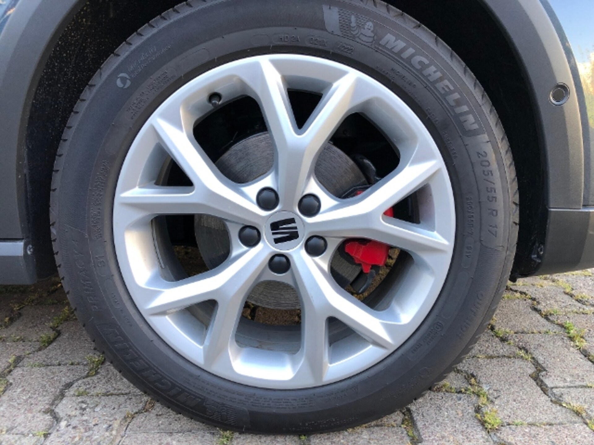 SEAT Arona FR