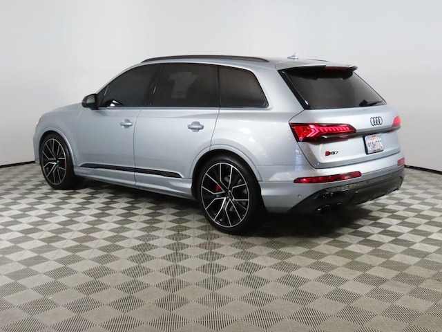 2023 Audi SQ7