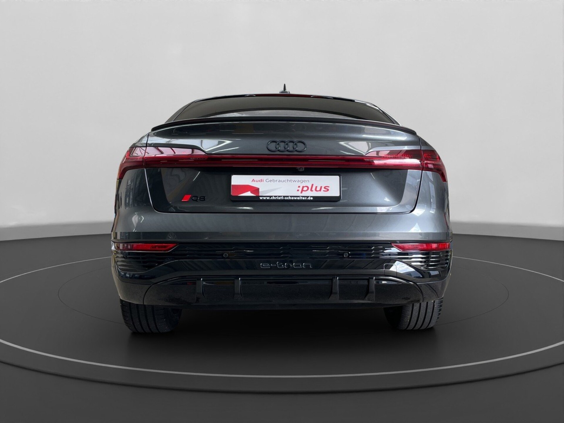 Audi Q8 Sportback e-tron S line