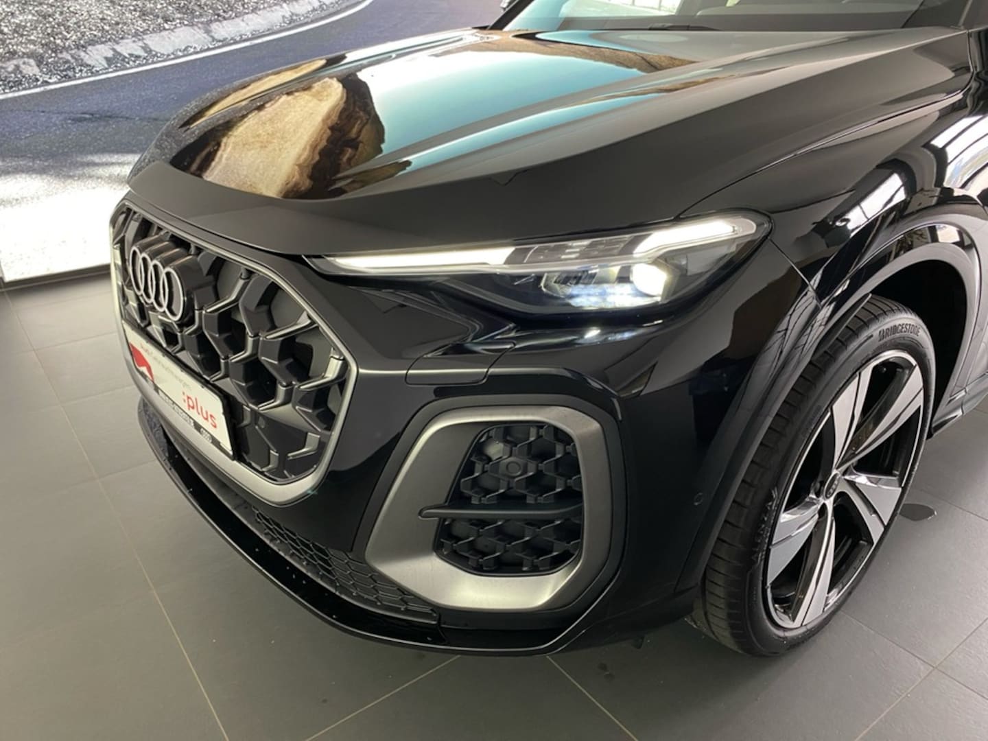 Bild über Audi Q5 SUV TFSI quattro 150 kW S tronic - für weitere Informationen kontaktieren Sie den Audi Partner