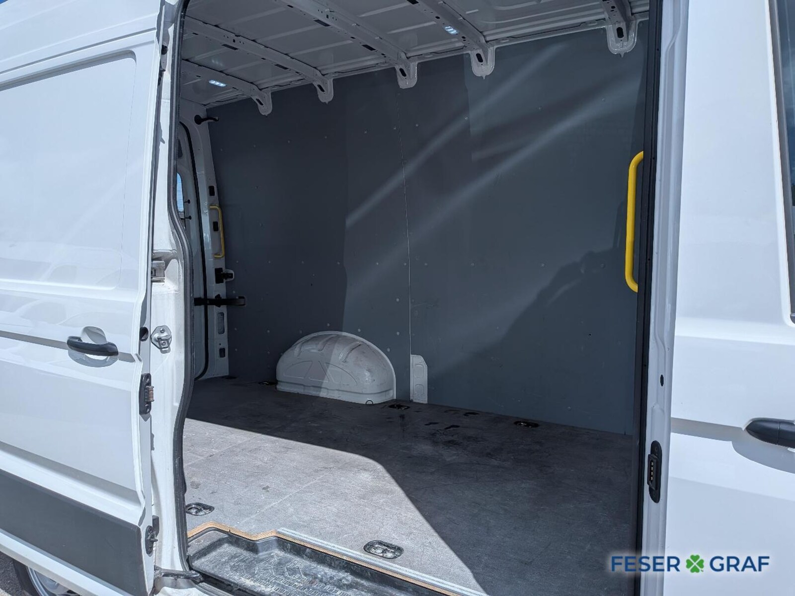 Volkswagen Crafter Kasten mittlerer Radstand – Bild 10