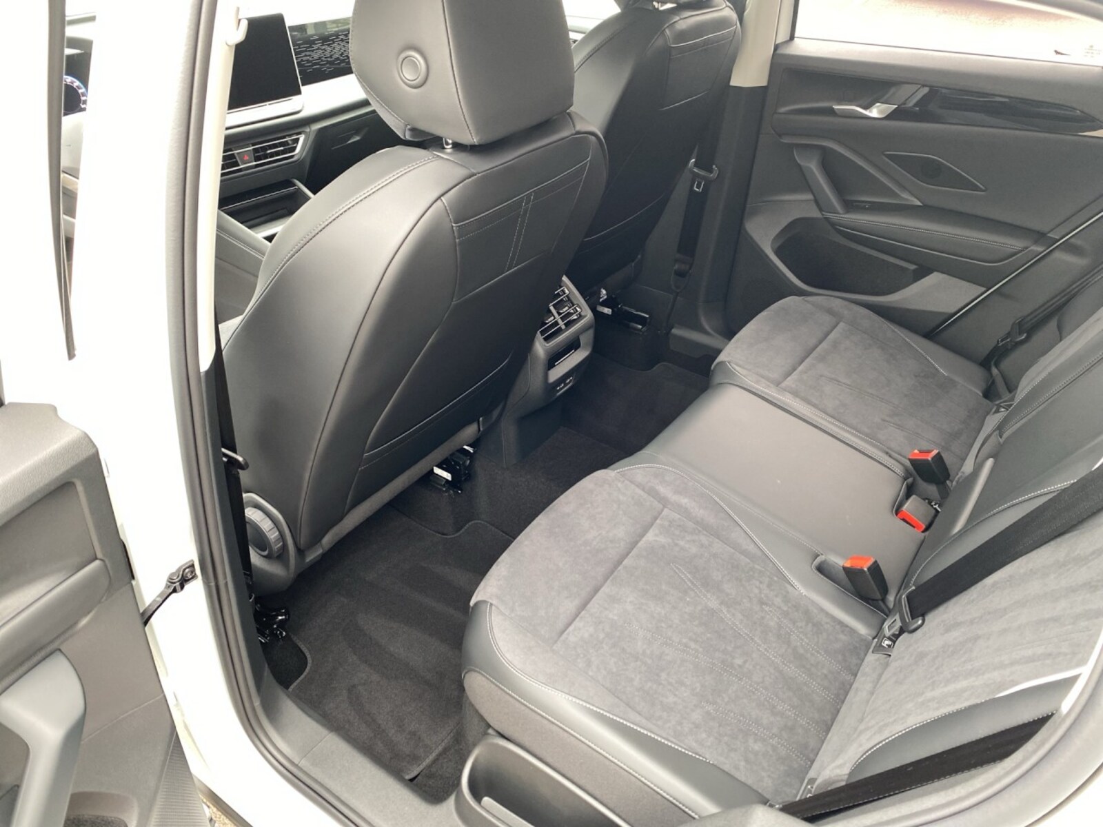 Volkswagen Tiguan – Bild 8
