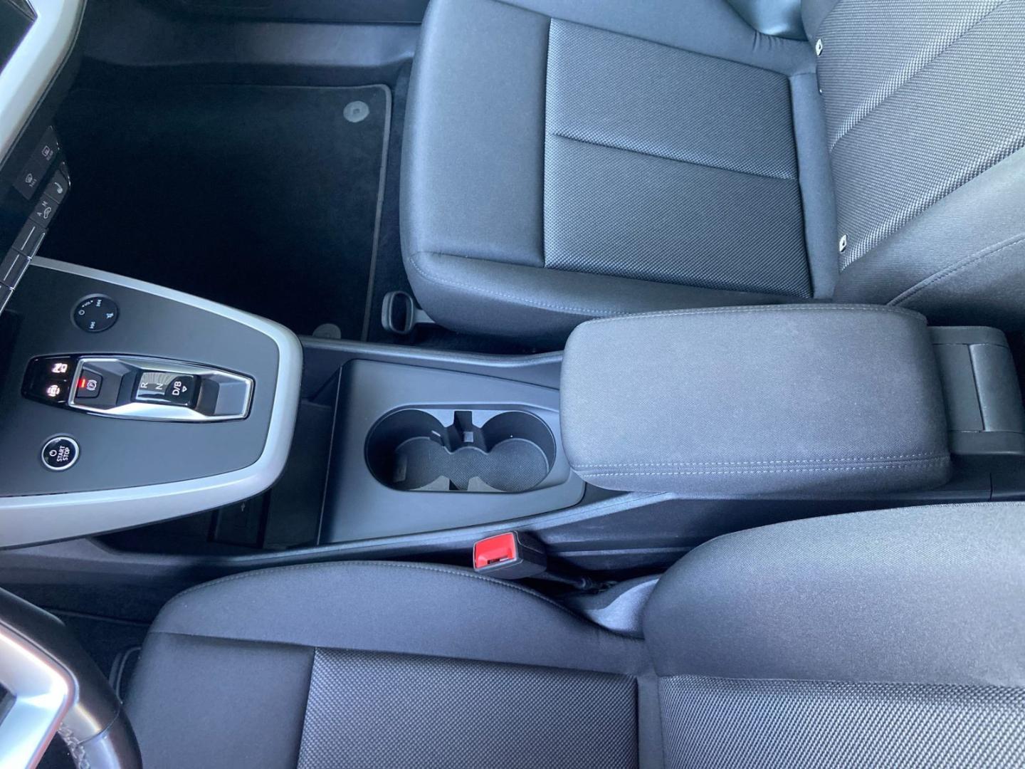 Image about Audi Q4 e-tron 40 e-tron
