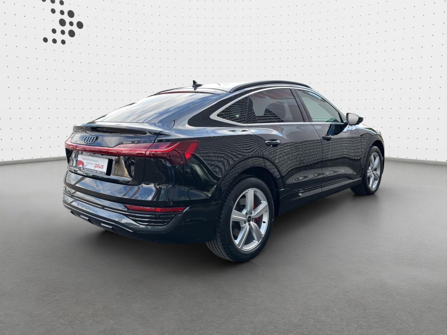 Image about Audi Q8 Sportback e-tron advanced 55 e-tron quattro